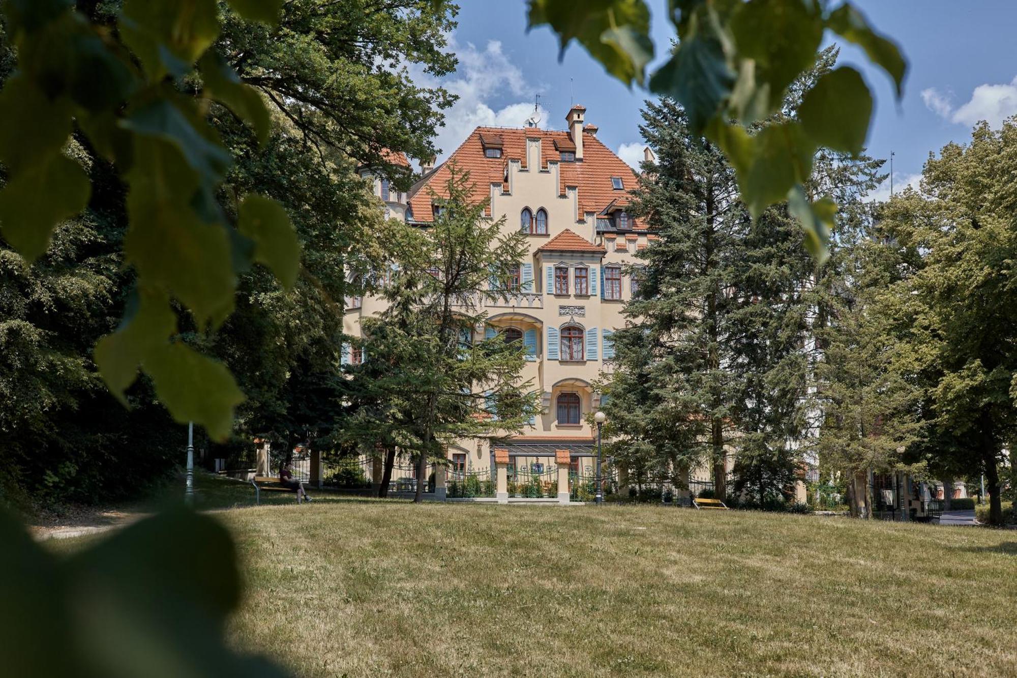 Spa Hotel Villa Ritter Карлови Вари Екстериор снимка