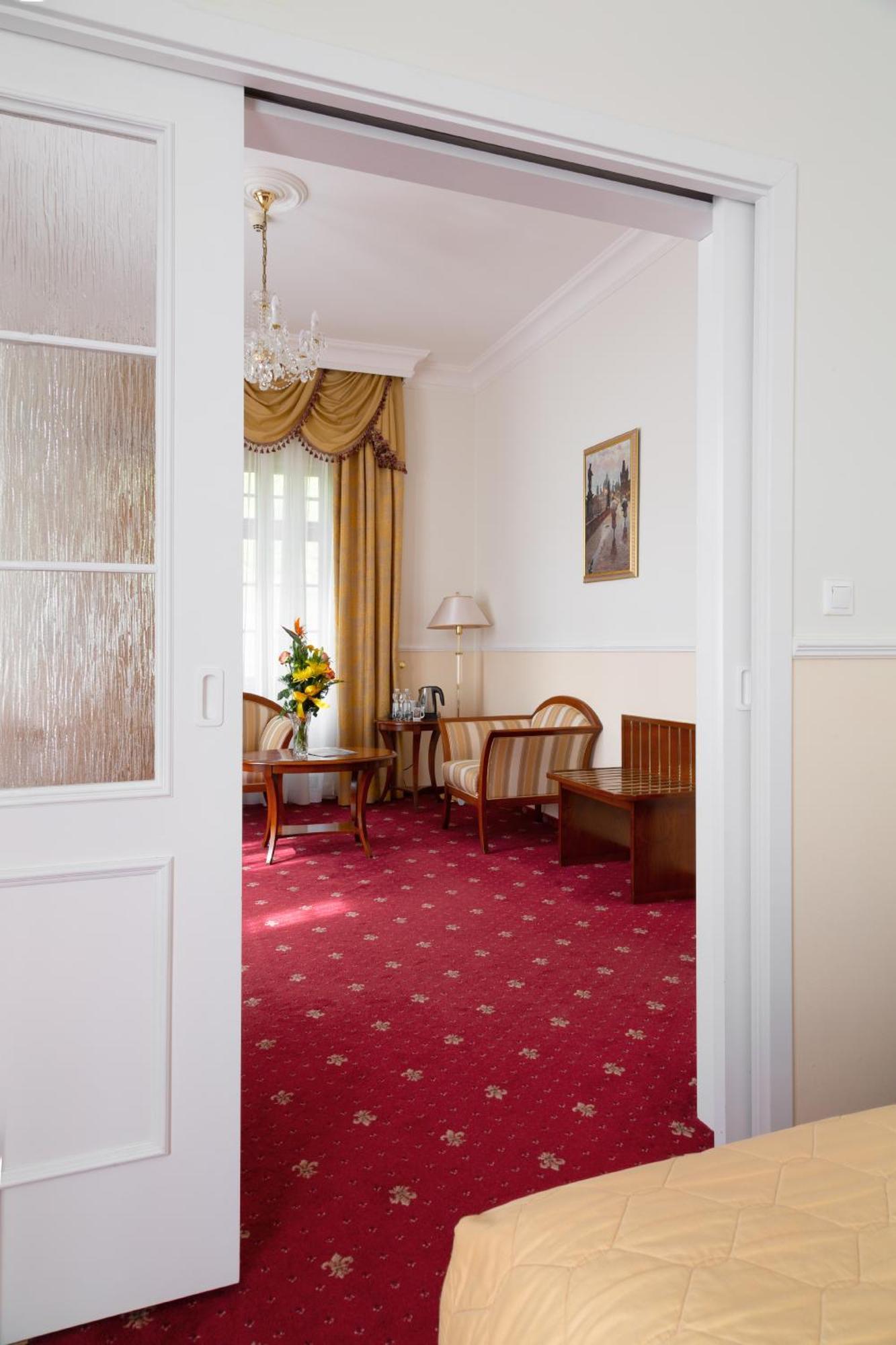 Spa Hotel Villa Ritter Карлови Вари Екстериор снимка